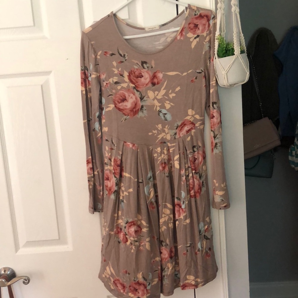 super pretty floral dress